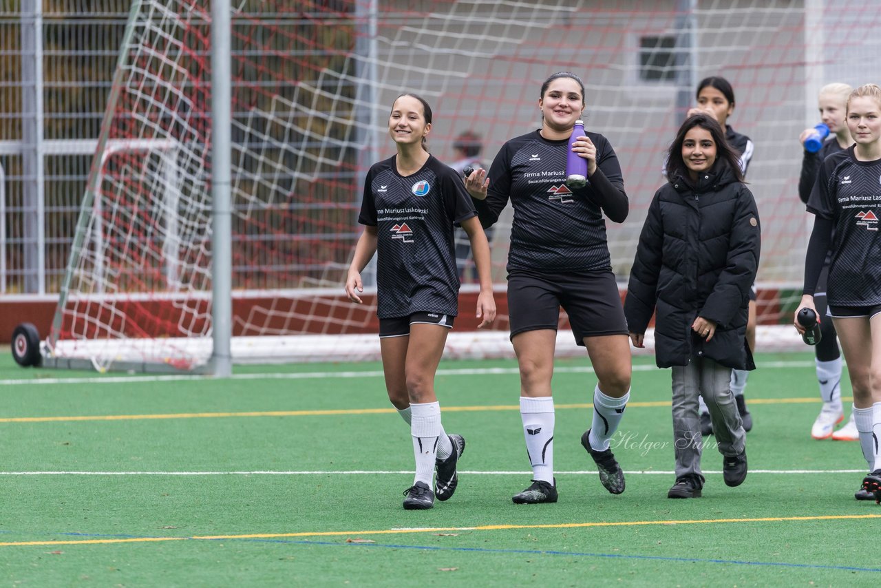 Bild 134 - wCJ VfL Pinneberg - Eimsbuettler TV : Ergebnis: 0:3